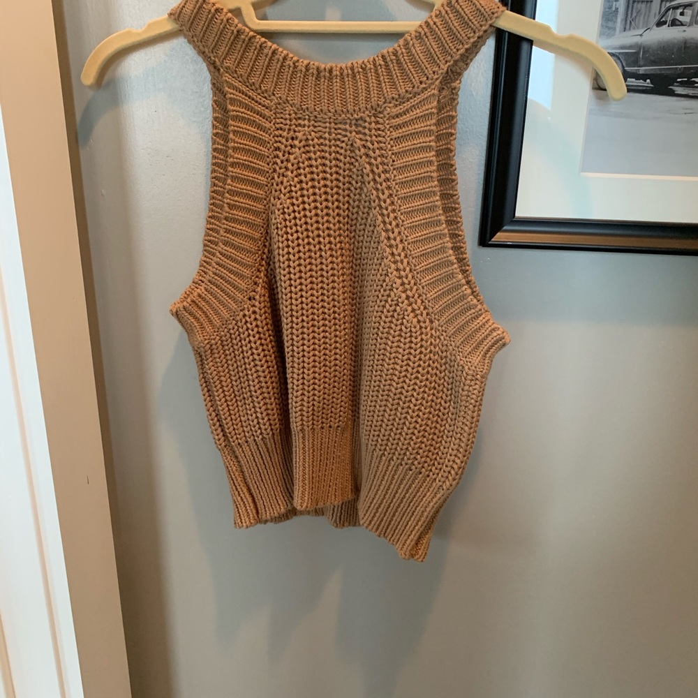 Callahan cropped sleevess top